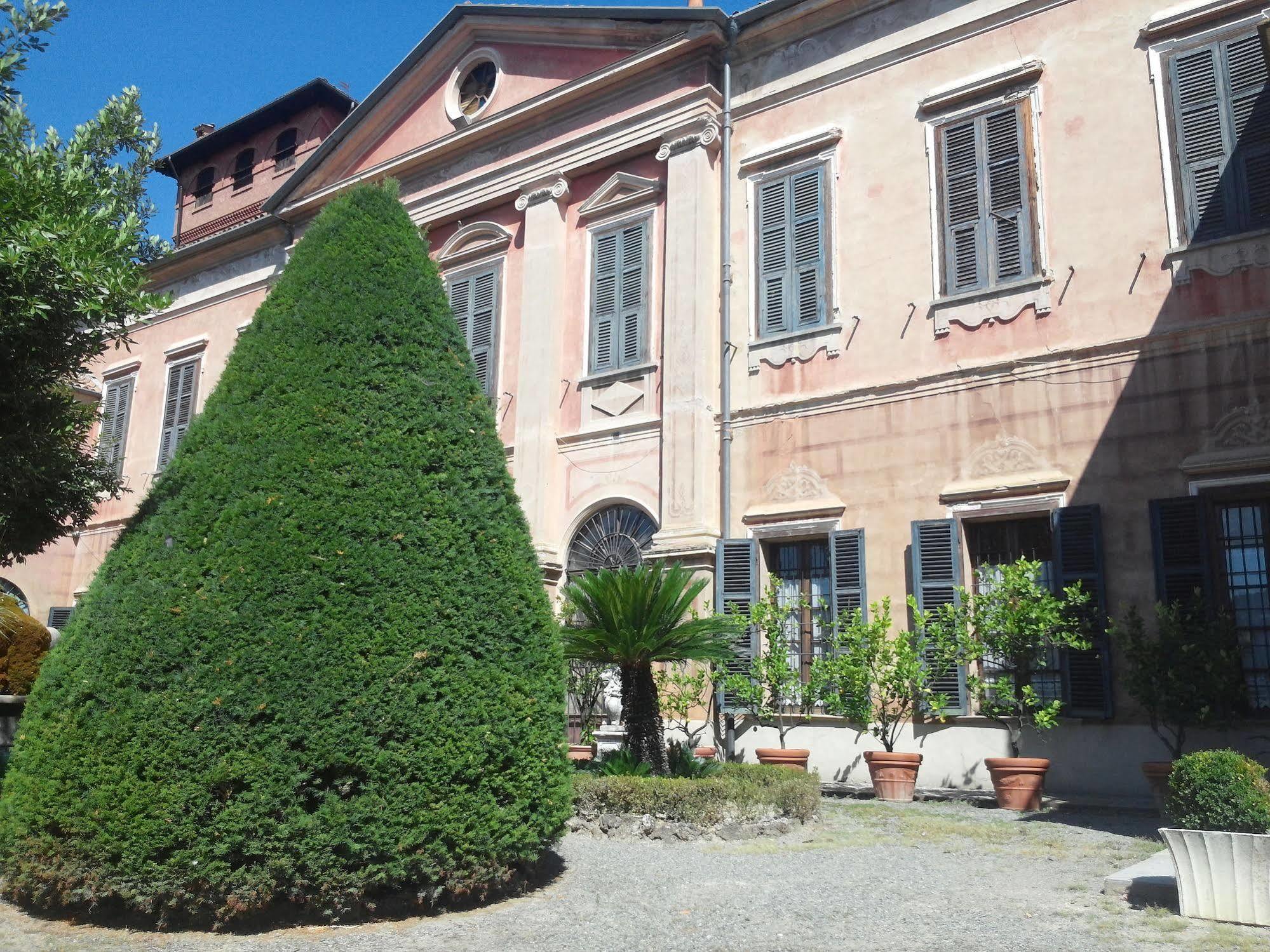 Il Castello Di Bubbio Hotel Exterior photo